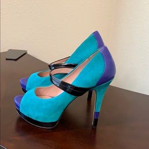 Jessica Simpson multi color shoes